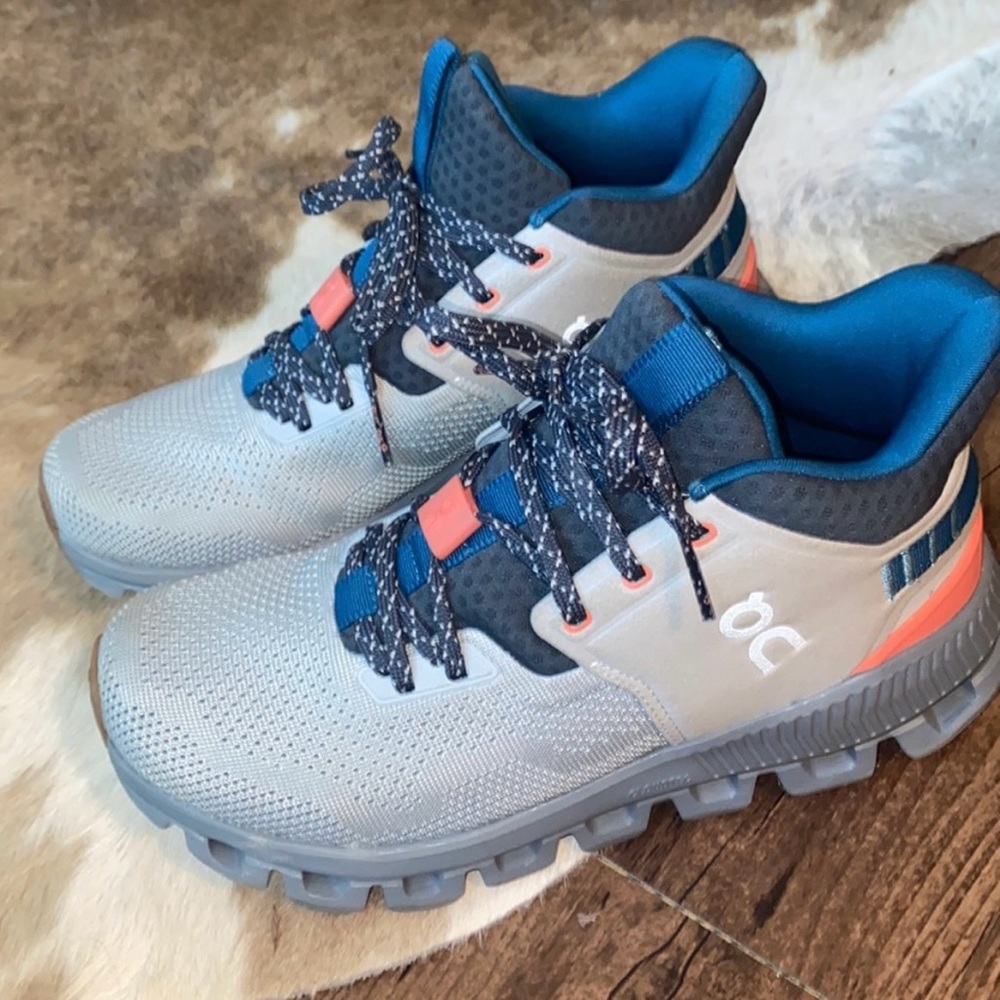On Cloud Hi Edge Tennis Shoes